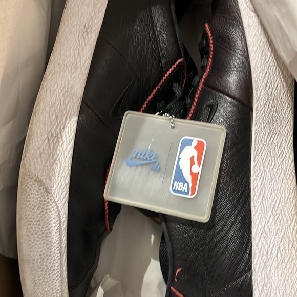 Nike SB Bulls Edition Bruin Lo, Size 9 - Picture 9 of 9